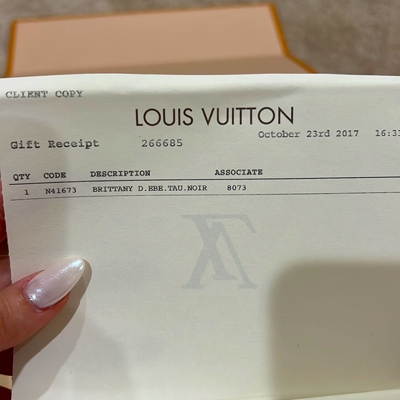 Louis Vuitton purse - Picture 12 of 12
